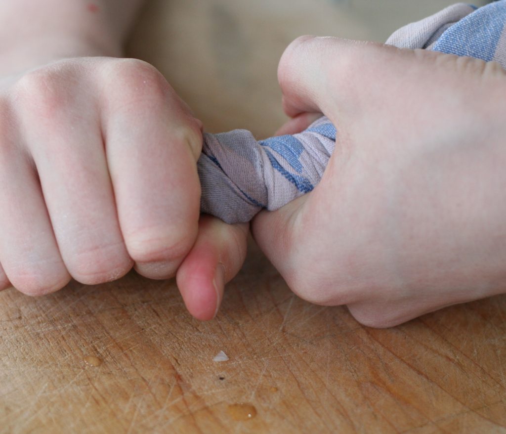 Squeeze Shallots in Towel